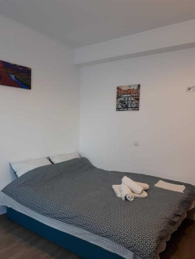 Hunyadi Budget Ciresica Hermannstadt Exterior foto